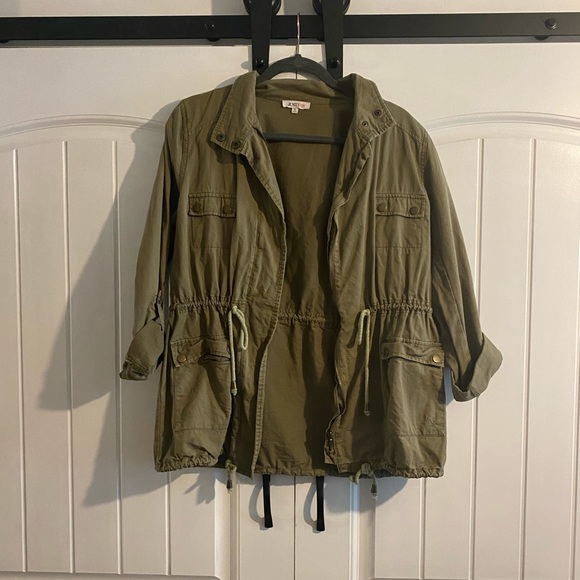 Green zip up jacket - Picture 1 of 7